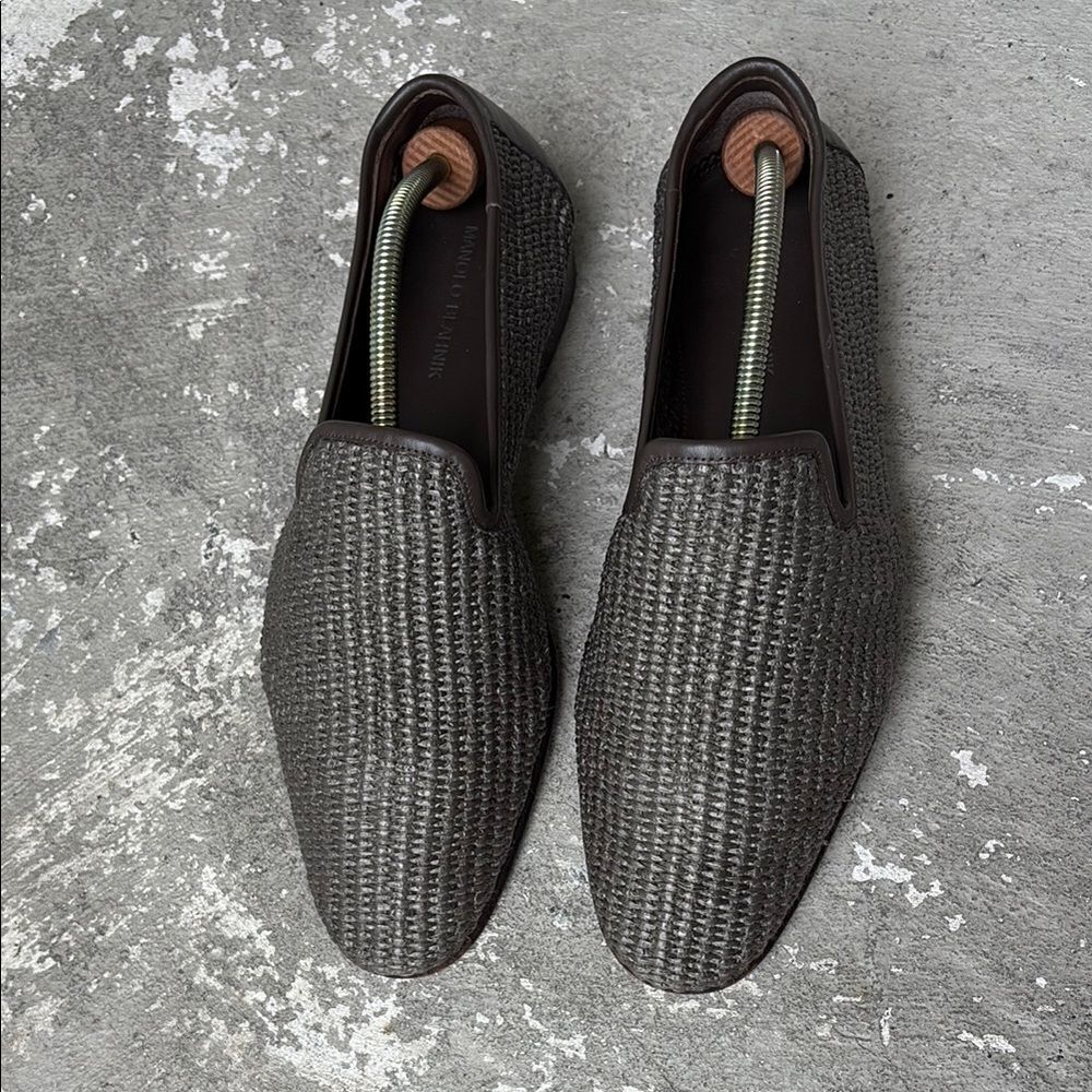 Manolo Blahnik Pitakara slip ons